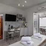 Orama Milos *